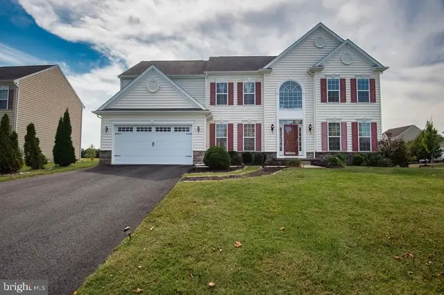200 W Testaverde Rd, Newark