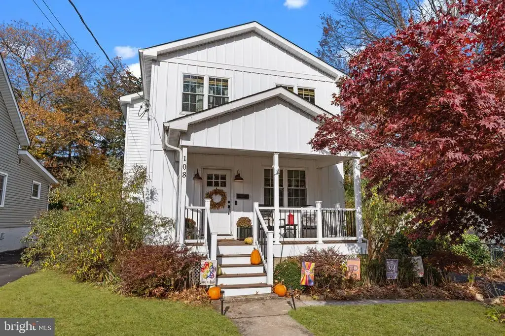 108 W Maple Ave, MORRISVILLE