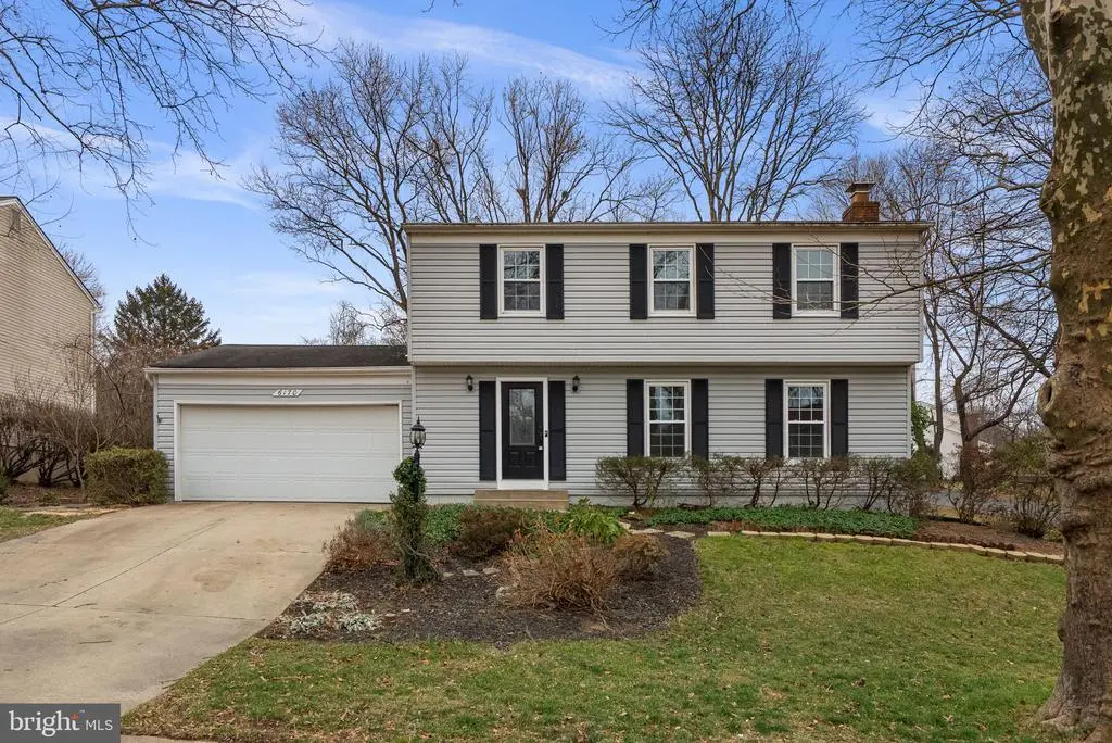 6170 Commadore Ct, Columbia