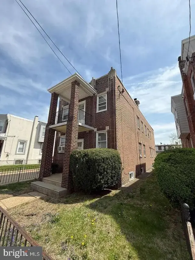 5223 Jackson St #2f, Philadelphia
