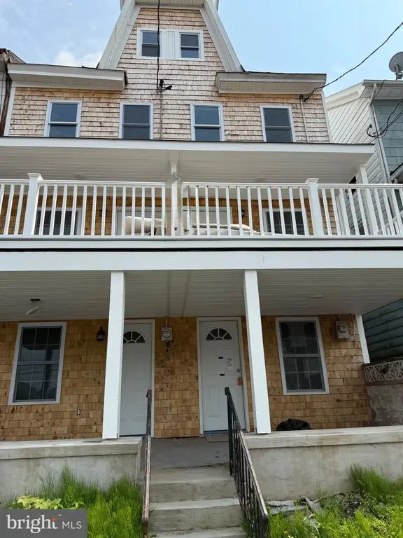 924-926 W Spruce St, COAL TOWNSHIP