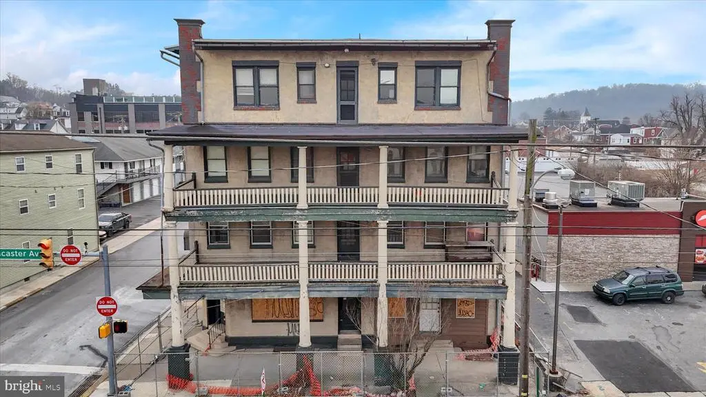 200 W Lancaster Ave, READING