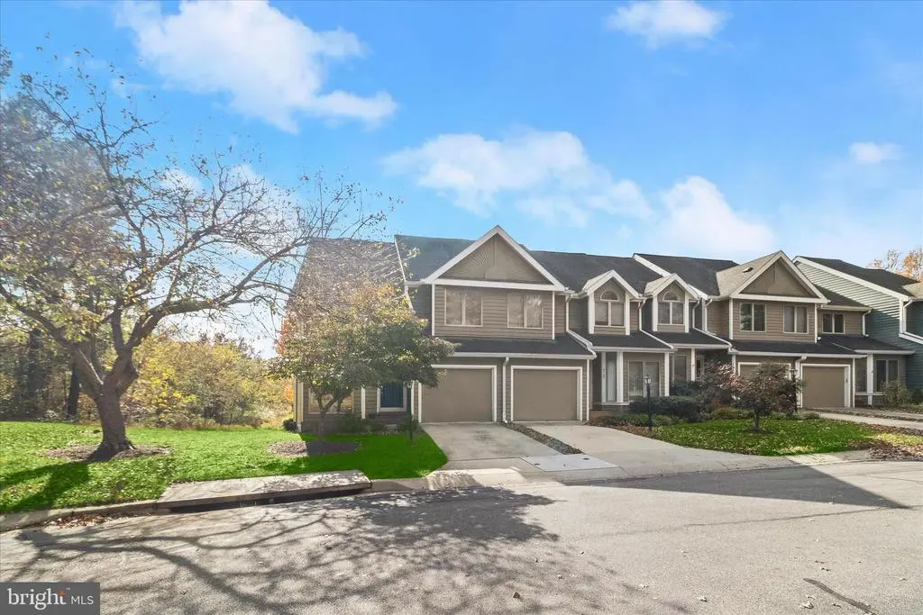 5153 Columbia Rd #13 34, Columbia