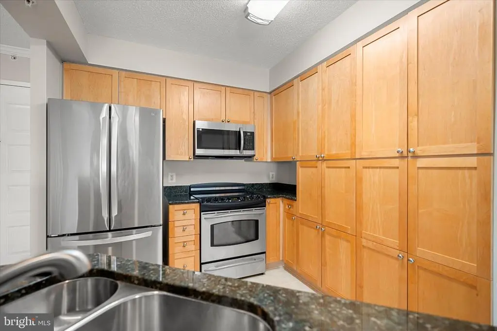 3101 N Hampton Dr #1005, ALEXANDRIA