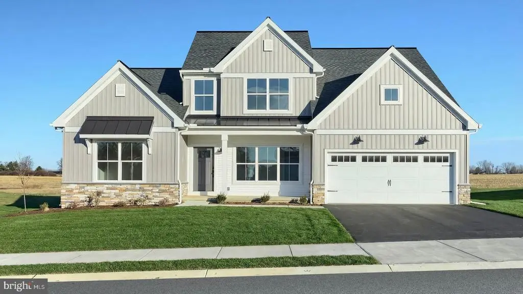 122 Alexandria Dr, ANNVILLE