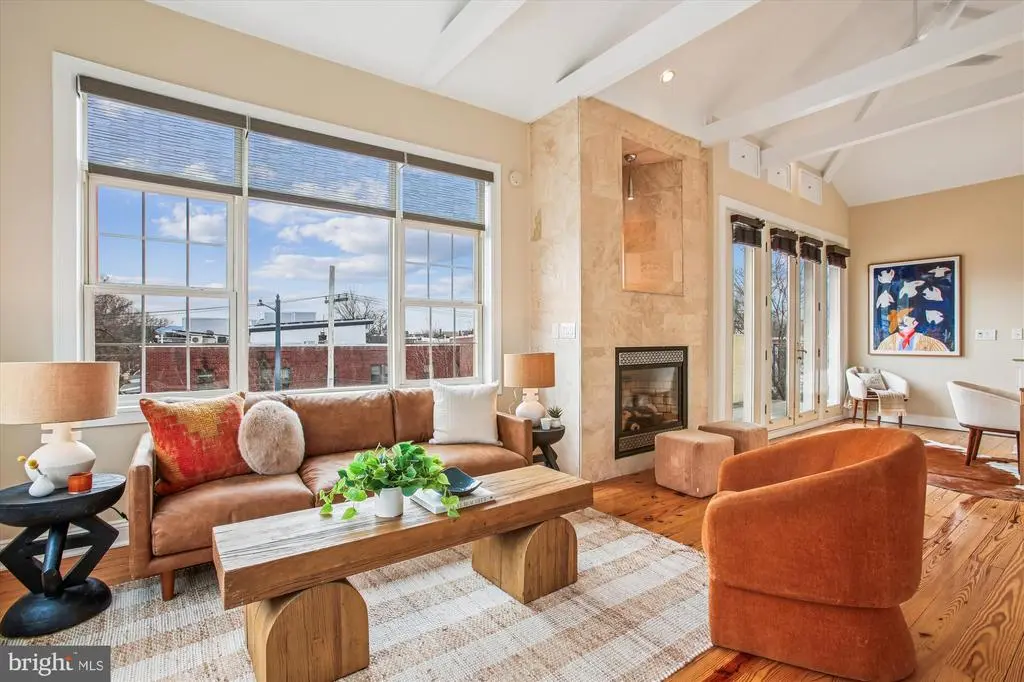 37 17th St Se, Washington