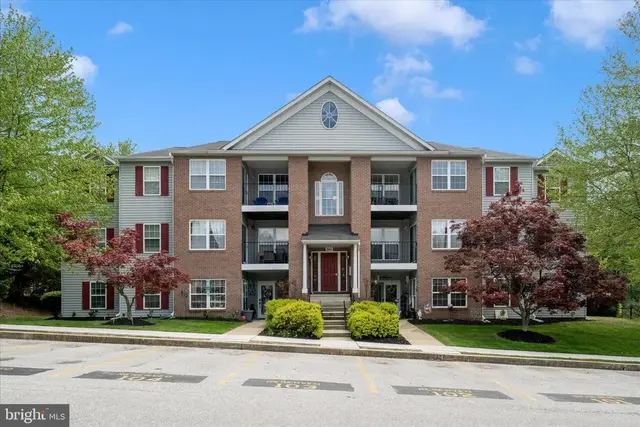 3815 Sunnyfield Ct #2c, Hampstead
