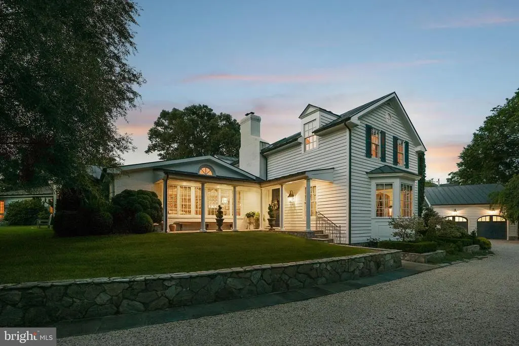 320 1/2 Mansion Dr, ALEXANDRIA