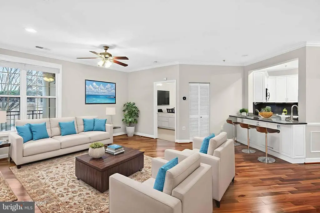 1320 N Wayne St #102, ARLINGTON