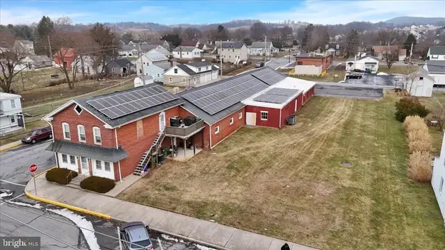 345 N Main St, Bernville
