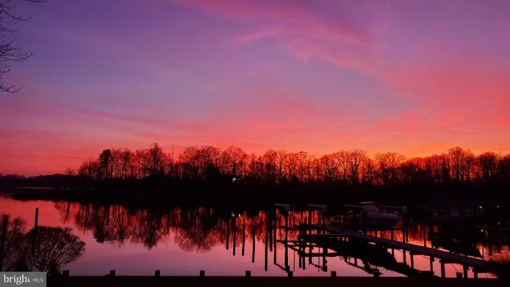 1035 Taylorsville Ln, Edgewater