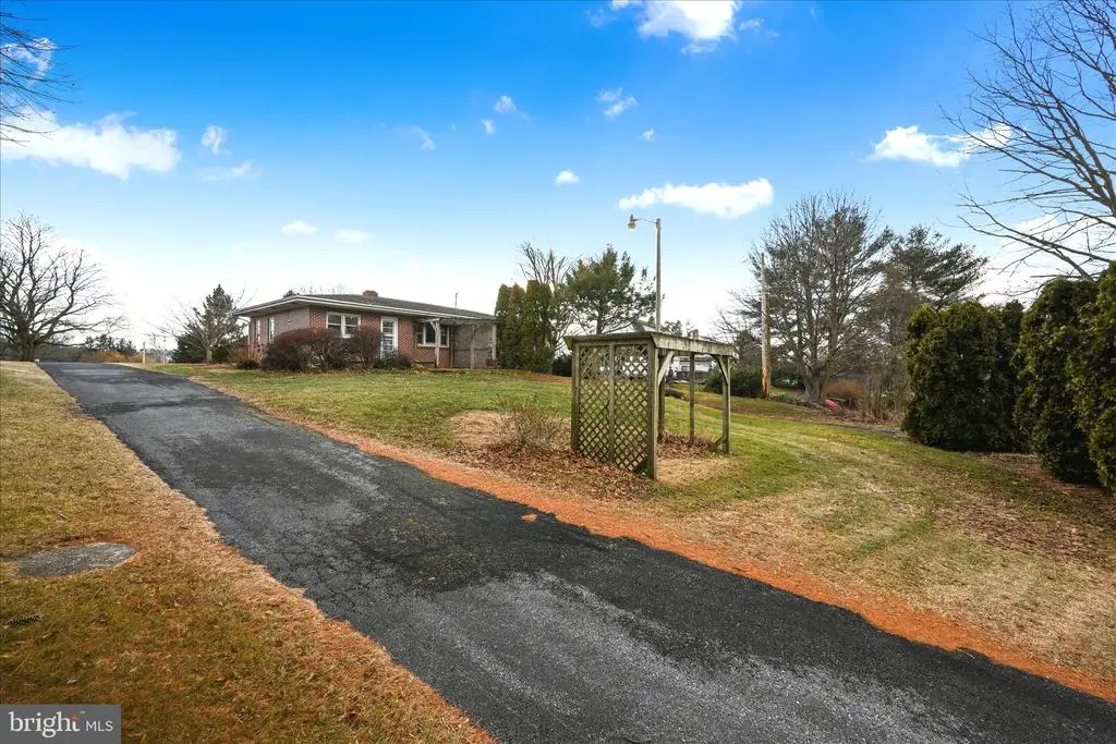 27 E Hill St, JONESTOWN