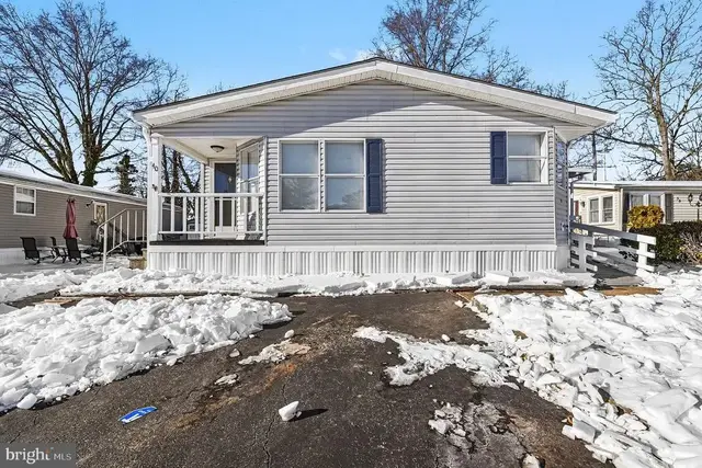 40 Tearose, Middle River