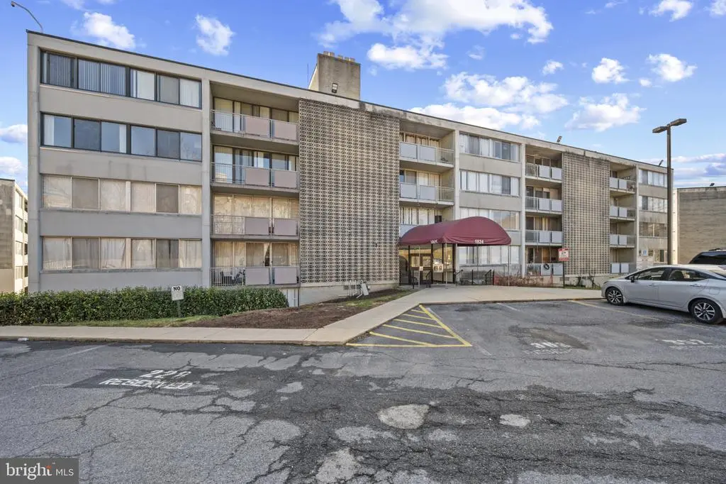 1824 Metzerott Rd #301, Hyattsville