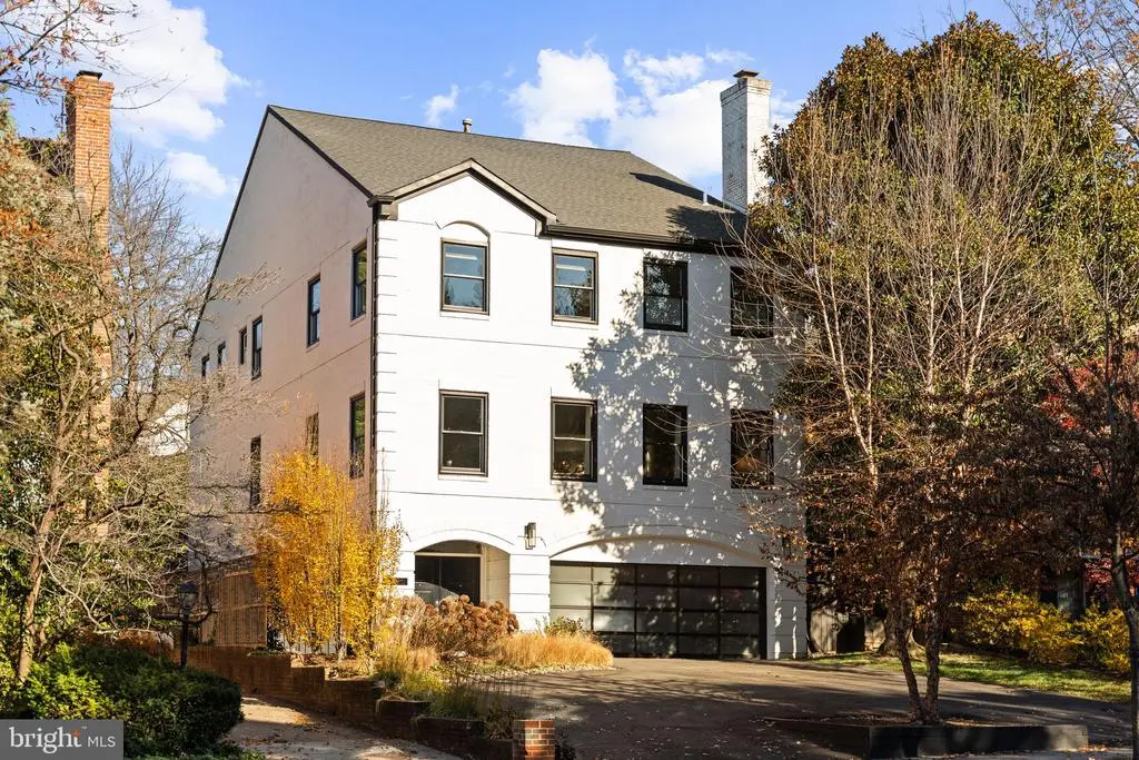 4725 Massachusetts Ave Nw, WASHINGTON