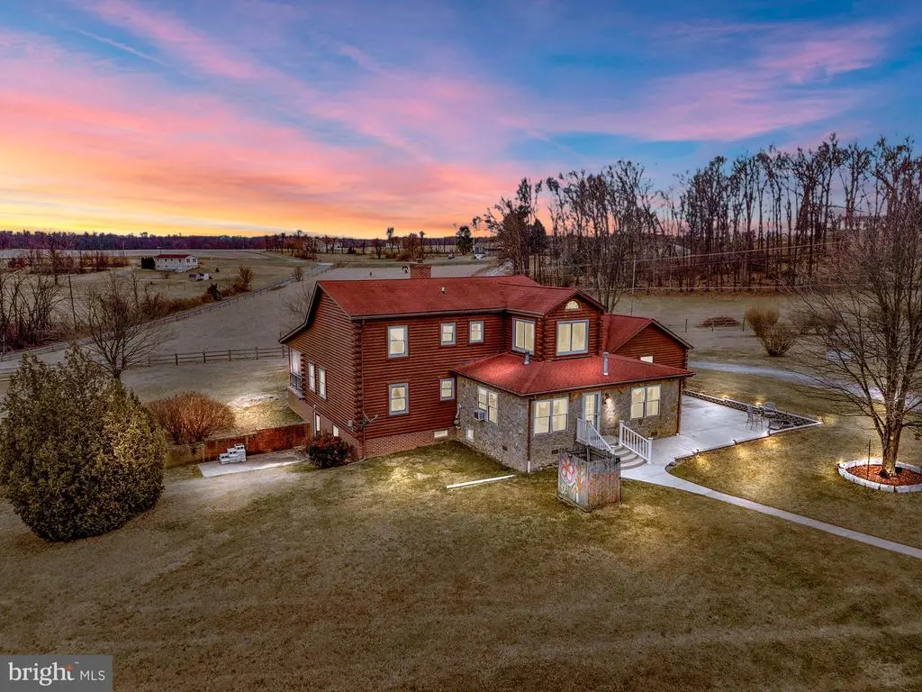 1720 E Deep Run Rd, Manchester