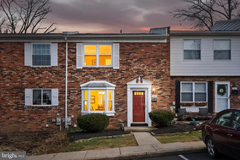 367 Dartmouth Ct, BENSALEM
