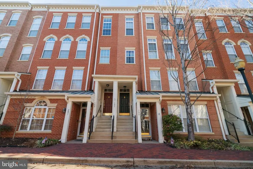 197 Martin Ln, ALEXANDRIA