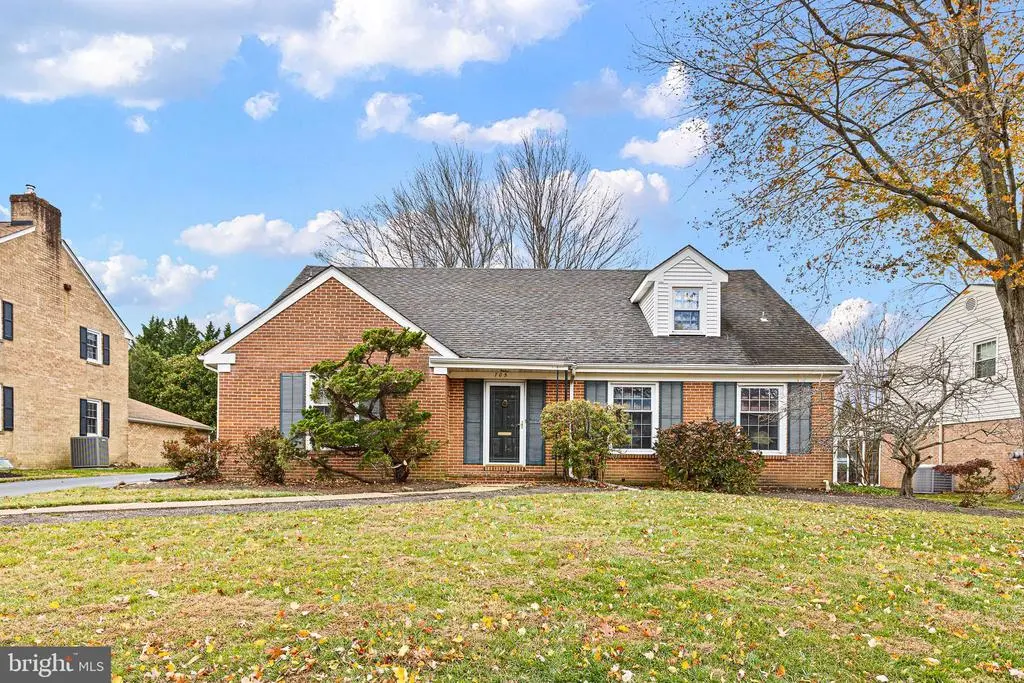 705 Thornby Rd, Wilmington