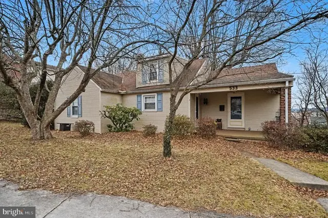 533 Hillcrest Pl, Gettysburg