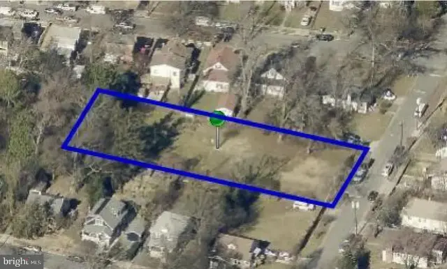 6422 Taylor Rd, Riverdale