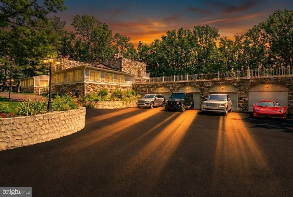 11701 Locust Dale Ct, BOWIE