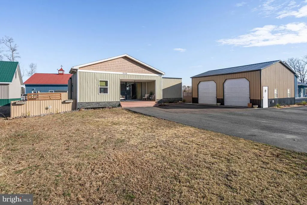 36438 Smith Dr, Ocean View