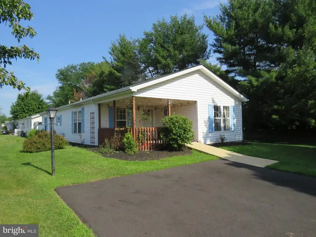 22 Wisteria Ct, NEW HOPE