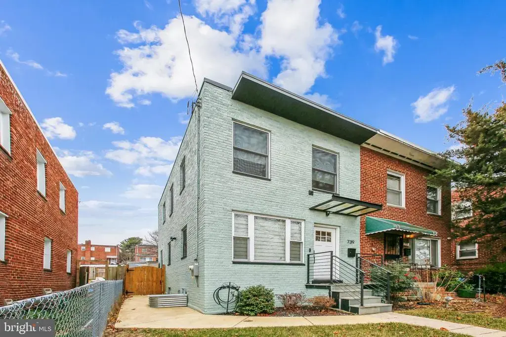 739 Kennedy St Ne, WASHINGTON