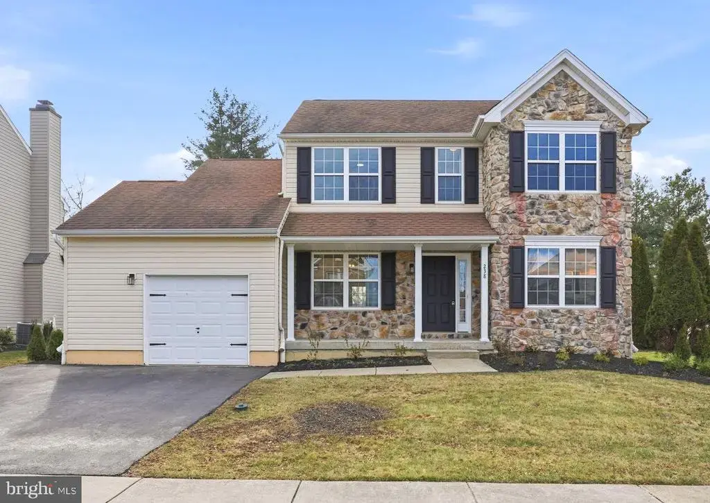 238 Pennland Farm Dr, PERKASIE