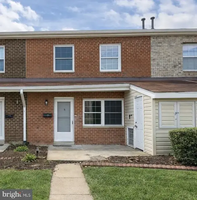 9175 Hitching Post Ln #e, Laurel