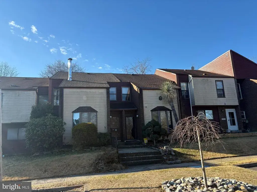 1706 Julie Ct, BENSALEM