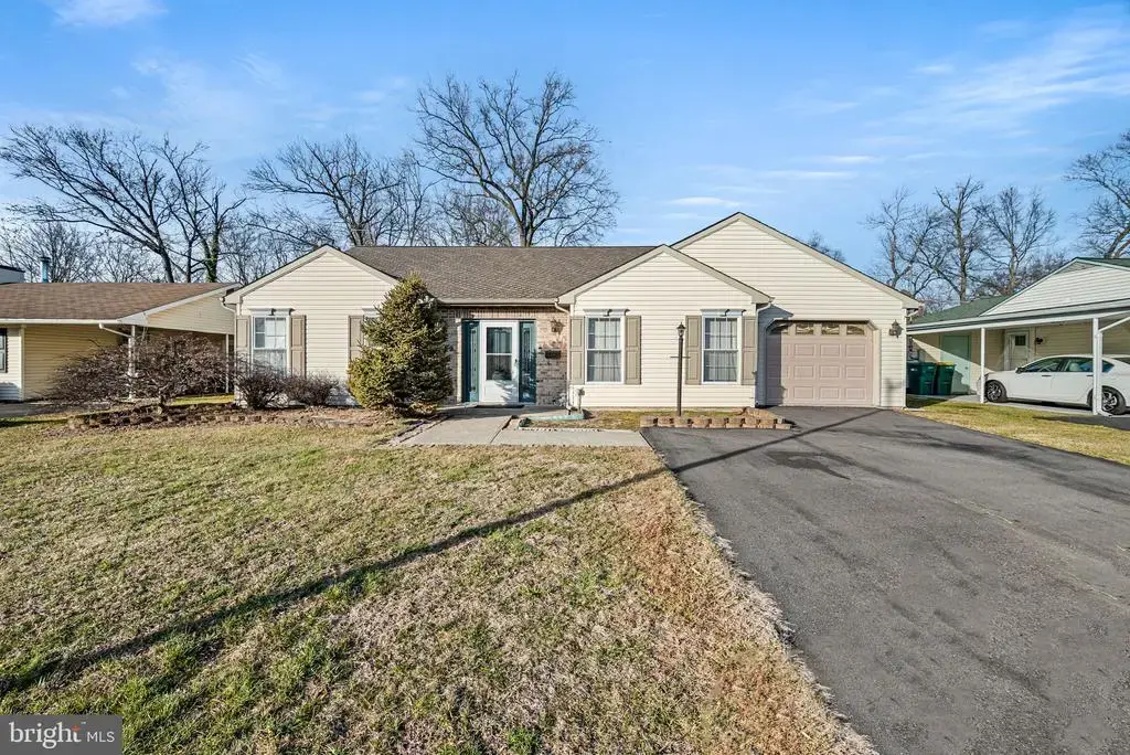109 Blough Rd, FAIRLESS HILLS
