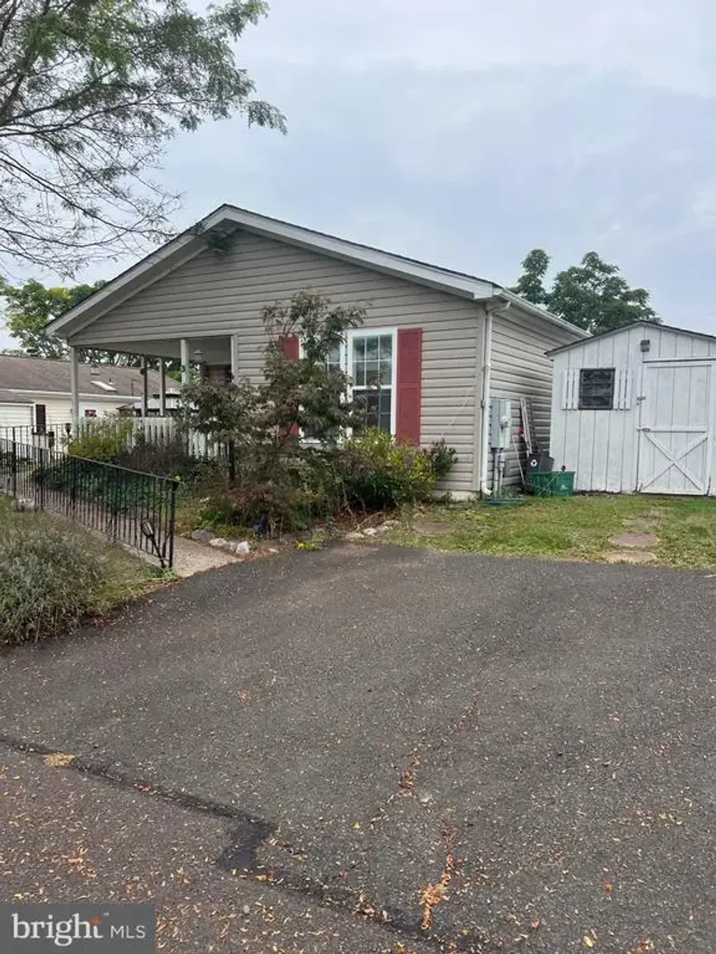 3 Juniper Cir, NEW HOPE