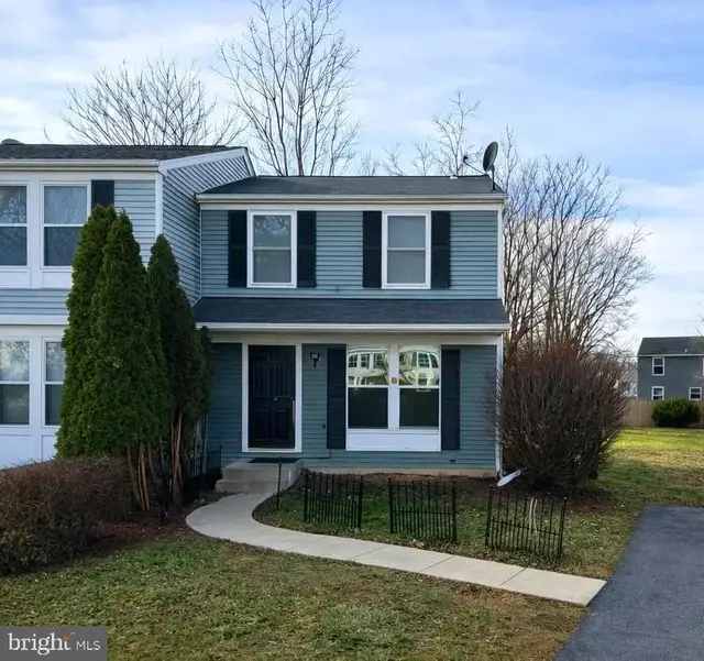 1318 Pear Tree Ct, Frederick