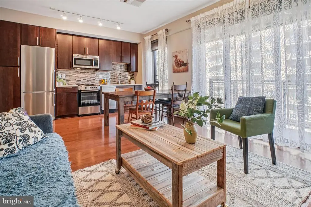 1320 Fenwick Ln #711, Silver Spring