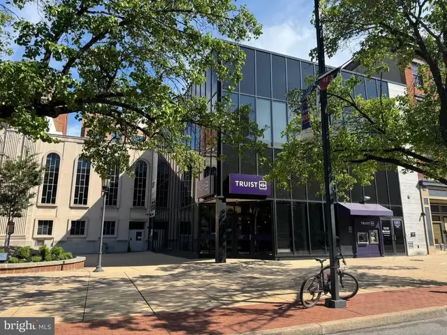 1 E Market St #102, York