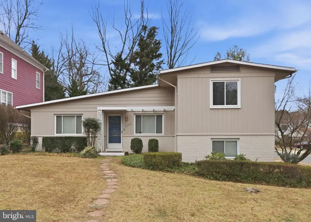 6104 Kirby Rd, Bethesda