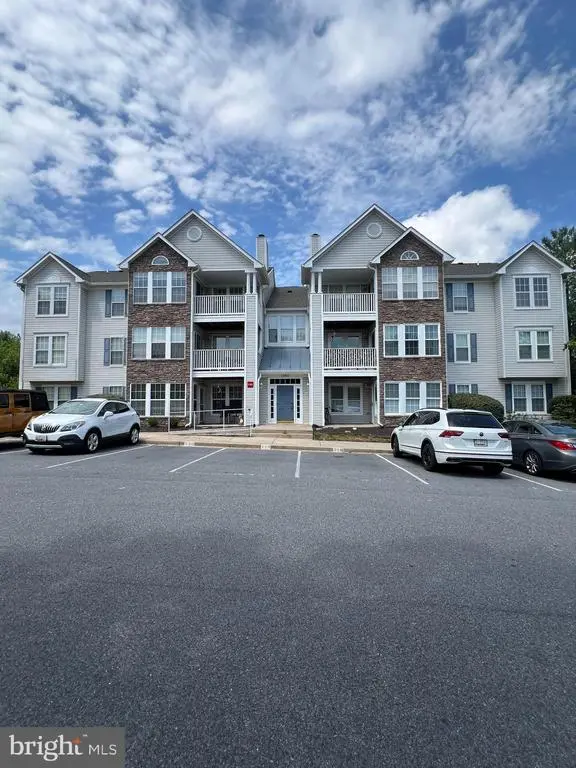 5660 Wade Ct #m, Frederick