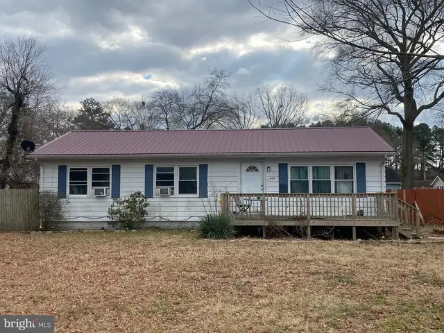 205 E 5th St, Seaford