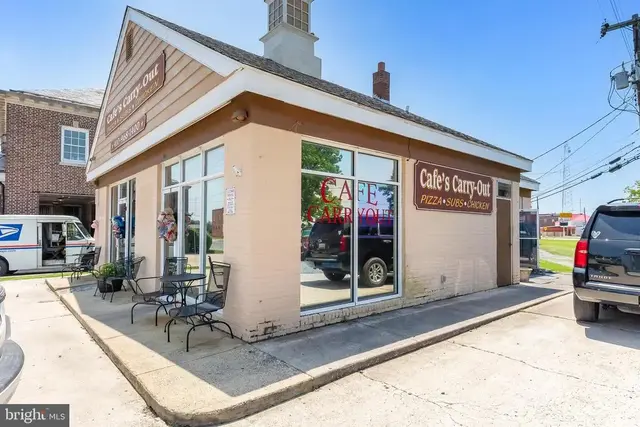 98 N 4th St, Crisfield