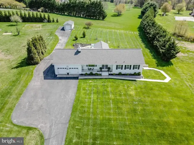 987 Old Woodbine Rd, Woodbine