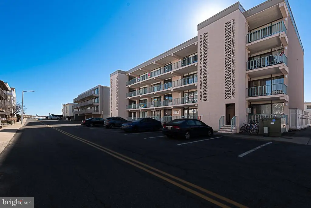 13 44th St #106, Ocean City