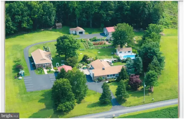 107 W Ridge Rd, Dillsburg
