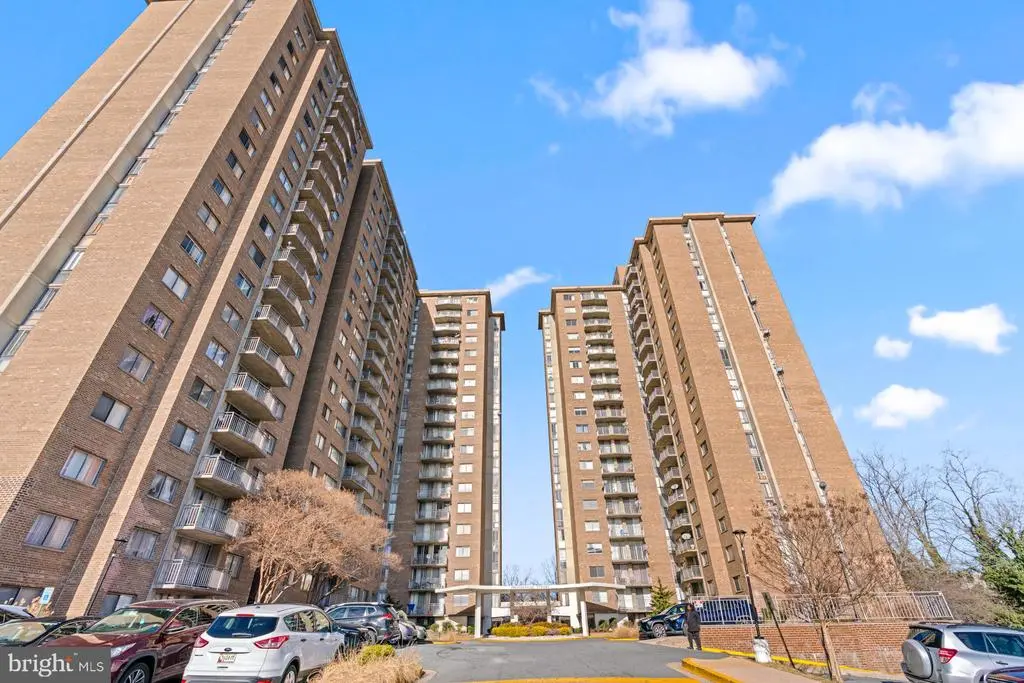 1836 Metzerott Rd #215, HYATTSVILLE