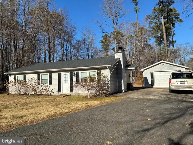 50 Greenway Dr, Colonial Beach