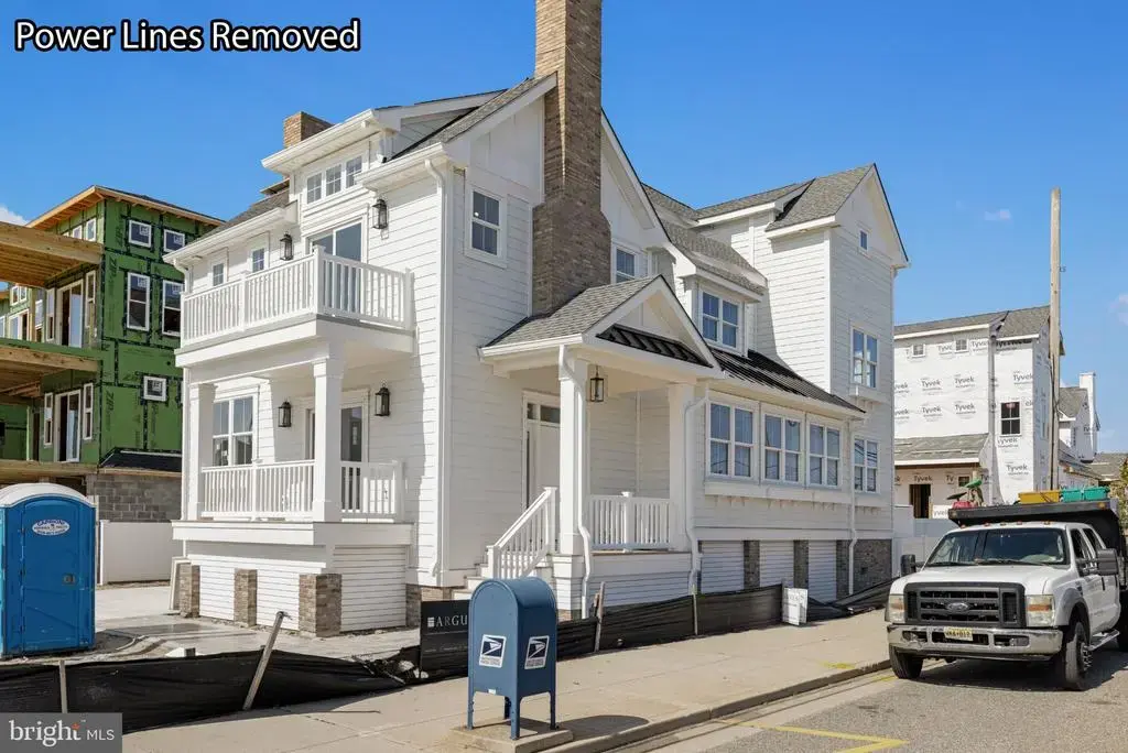 101 W 22nd Ave, NORTH WILDWOOD