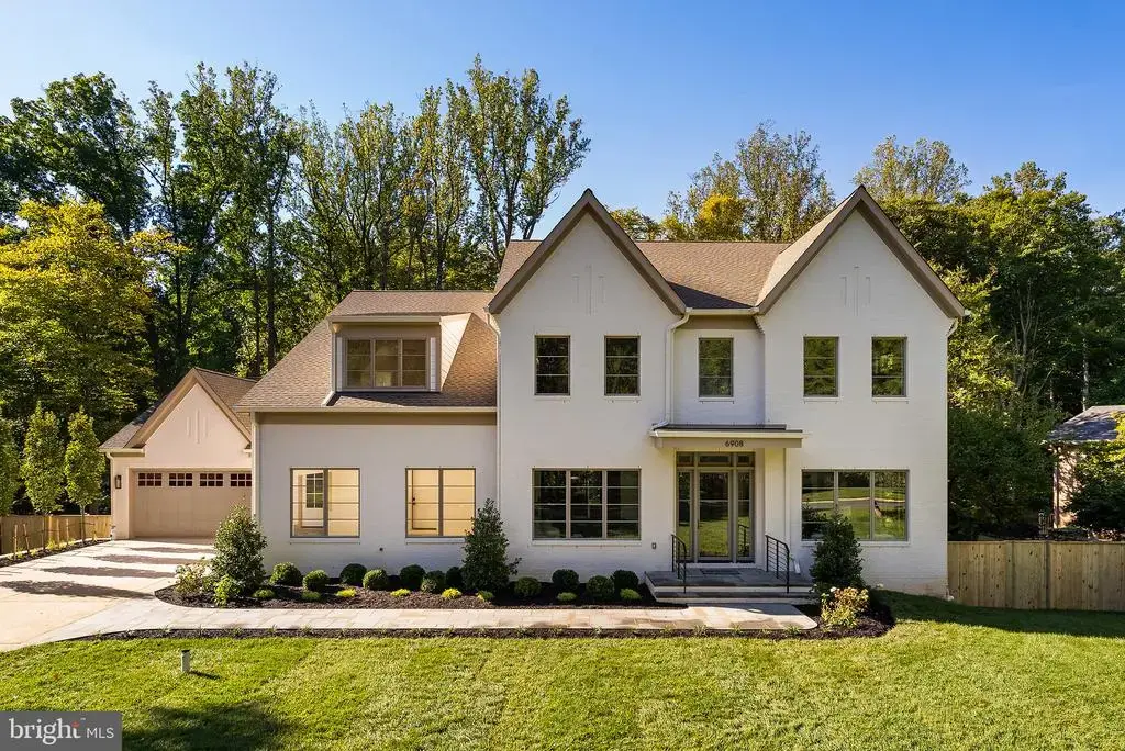 6908 Carmichael Ave, BETHESDA