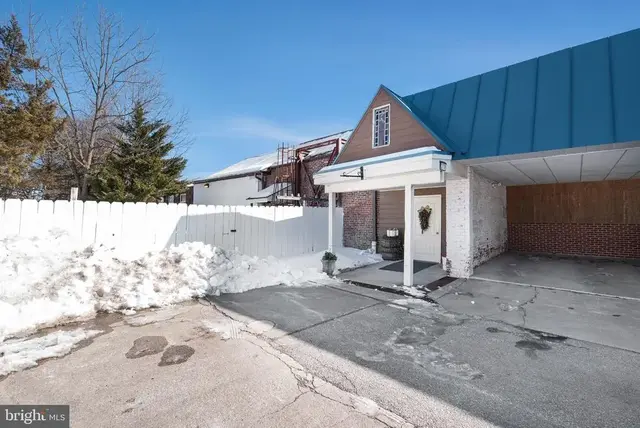 37 N 4th St #9, Gettysburg