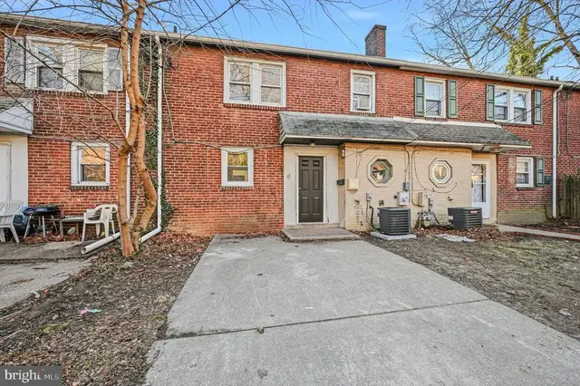 47 Cannon Dr, Wilmington